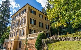 Villa Ghiron